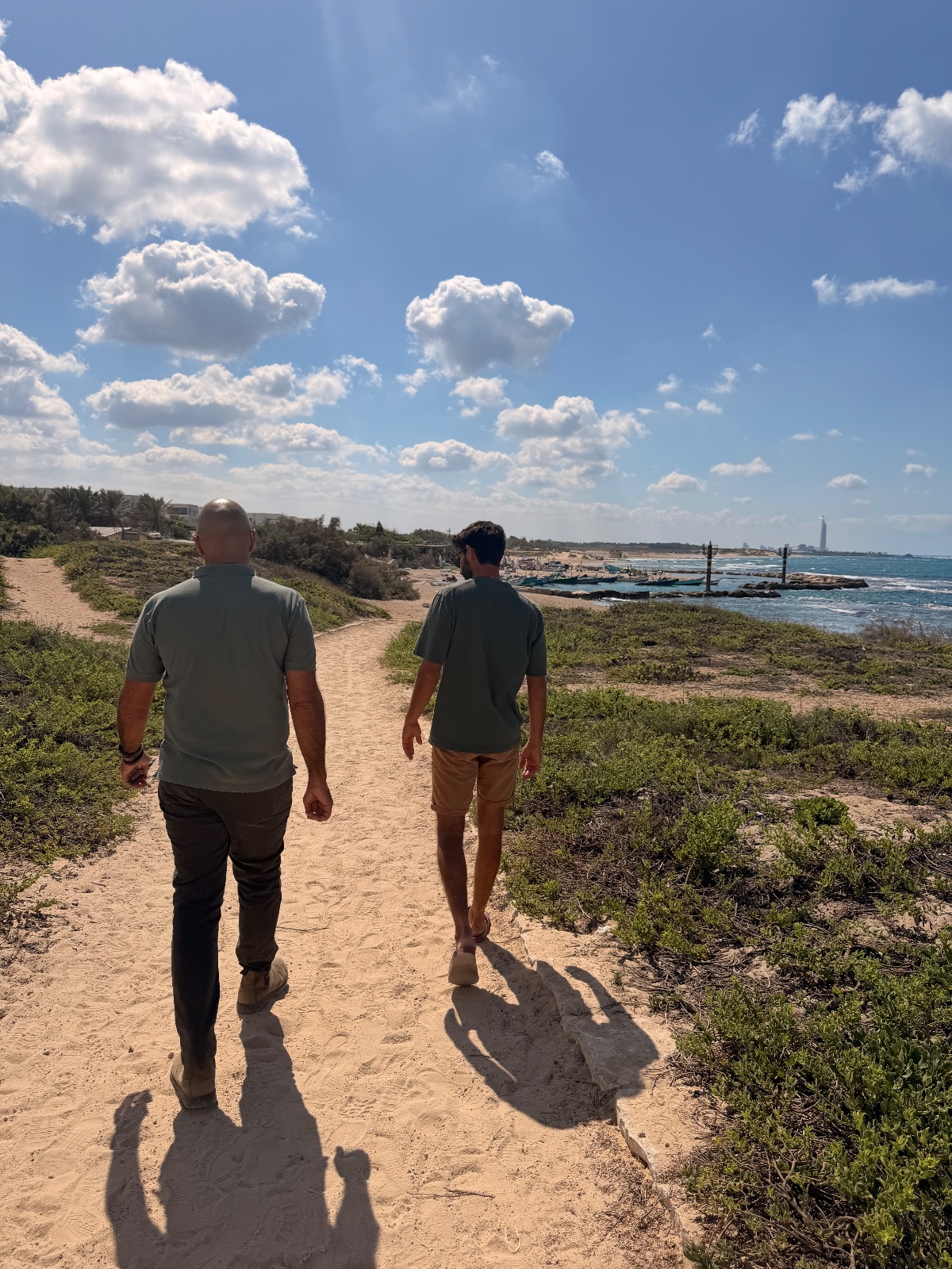 פותחים את השבוע ברגל — 2
